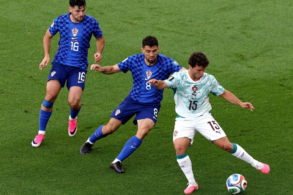 Portugal sufri&oacute; hasta el final, elimin&oacute; a Croacia y tendr&aacute; duelo ib&eacute;rico ante Espa&ntilde;a