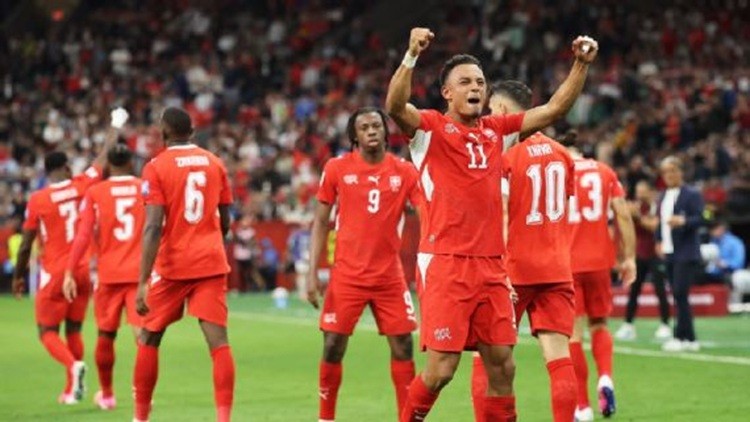 Suiza impuso su jerarqu&iacute;a, elimin&oacute; a Argelia y se meti&oacute; en octavos del Mundial