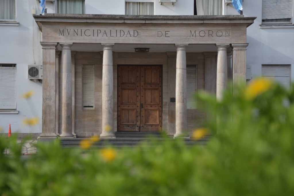 Mor&oacute;n lanza una l&iacute;nea de pr&eacute;stamos para empleados municipales y busca aliviar el sobreendeudamiento