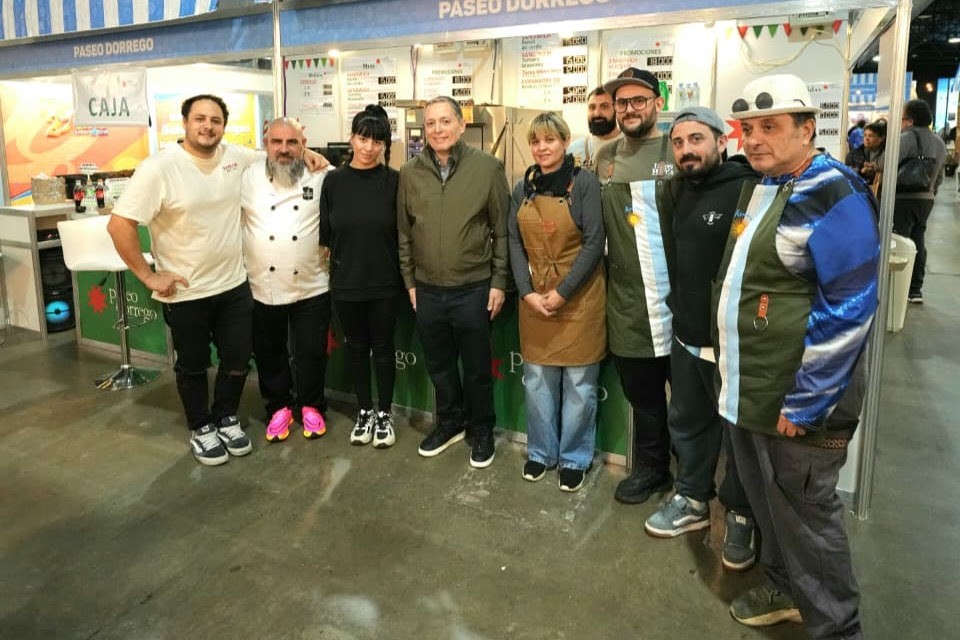 Esteban Echeverr&iacute;a llev&oacute; sus sabores a Caminos y Sabores y promocion&oacute; el Paseo Dorrego