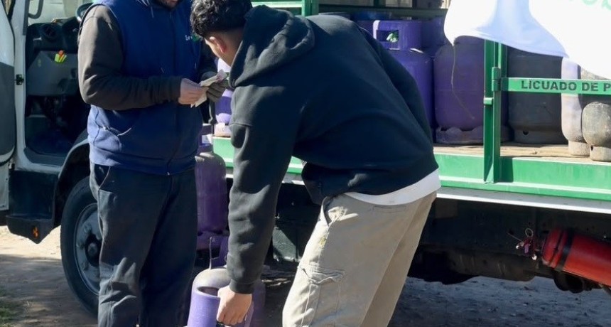 Monte Grande Sur sum&oacute; un nuevo operativo de garrafas a precio accesible para vecinos