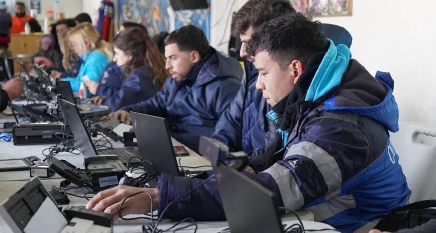Merlo acerca nuevos operativos gratuitos de documentaci&oacute;n a los barrios