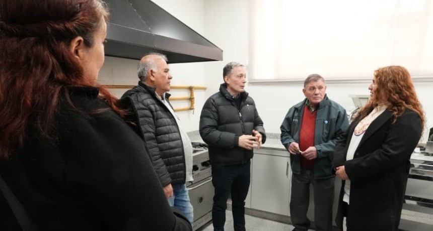 Fernando Gray inaugur&oacute; obras en una escuela de El Jag&uuml;el y destac&oacute; la inversi&oacute;n en educaci&oacute;n