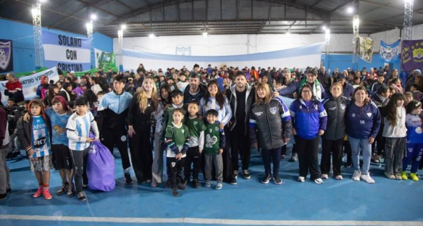 Quilmes entreg&oacute; kits deportivos a 37 clubes de barrio y reforz&oacute; el acompa&ntilde;amiento al deporte comunitario