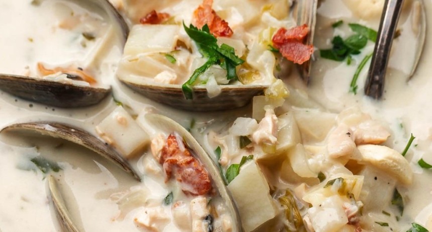 Clam Chowder: la cremosa sopa de almejas que se convirti&oacute; en un cl&aacute;sico de Estados Unidos