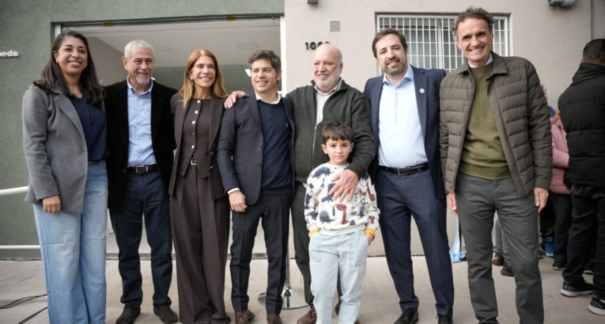 Kicillof inaugur&oacute; un nuevo centro de salud en Gerli y cuestion&oacute; el ajuste del Gobierno nacional