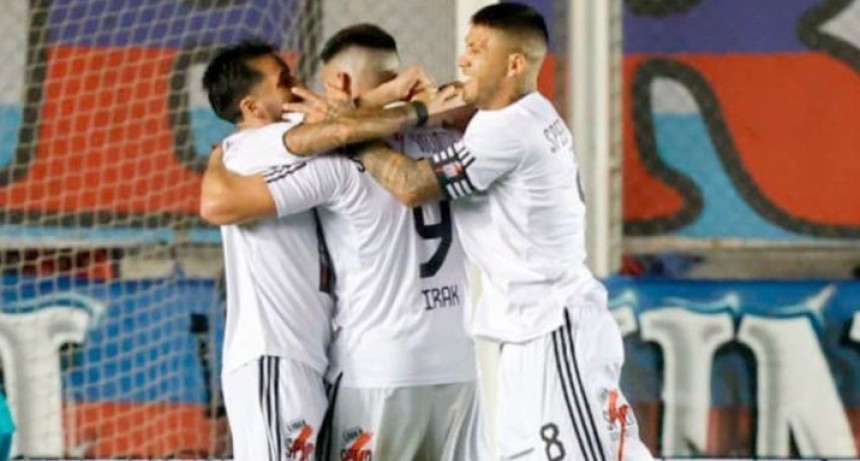 Riestra dio el golpe, elimin&oacute; a San Lorenzo por penales y avanz&oacute; en la Copa Argentina
