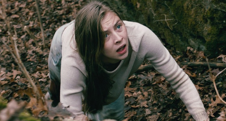 &ldquo;Aguas que corroen&rdquo;, el thriller de Netflix que convierte un desv&iacute;o en una pesadilla sin salida