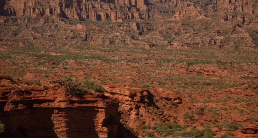 Parque Nacional Sierra de las Quijadas: el gigante rojo de San Luis donde la tierra cuenta millones de a&ntilde;os de historia