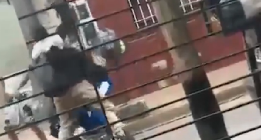 Vecinos redujeron a un presunto motochorro en San Justo y descubrieron que su c&oacute;mplice cumpl&iacute;a prisi&oacute;n domiciliaria
