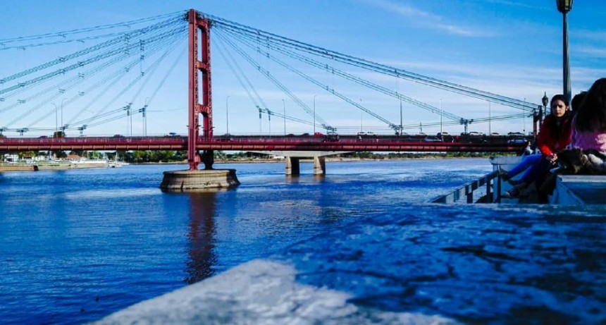 Puente Colgante de Santa Fe: el &iacute;cono que volvi&oacute; a levantarse sobre la laguna Set&uacute;bal