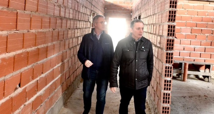 Fernando Gray supervis&oacute; el avance de las obras del nuevo Polo Educativo de Esteban Echeverr&iacute;a