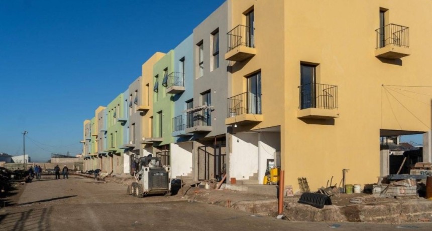 Avanzan las obras de 28 nuevas viviendas en el barrio La Odisea de Quilmes Oeste