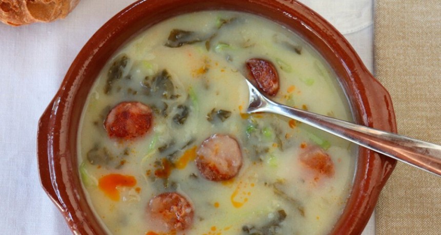 Caldo verde: la sopa portuguesa que se convirti&oacute; en un s&iacute;mbolo nacional