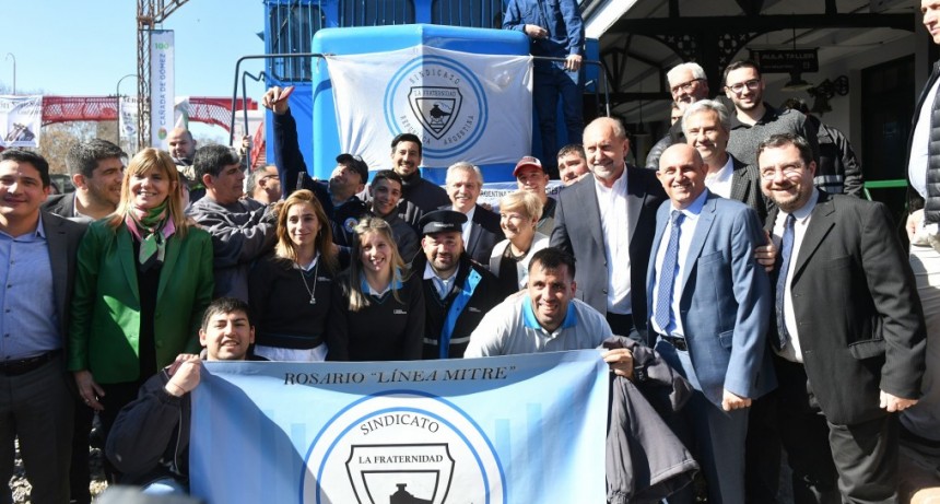 Después de 45 años el gobierno reactivó el tren de pasajeros que conecta Cañada de Gómez con Rosario