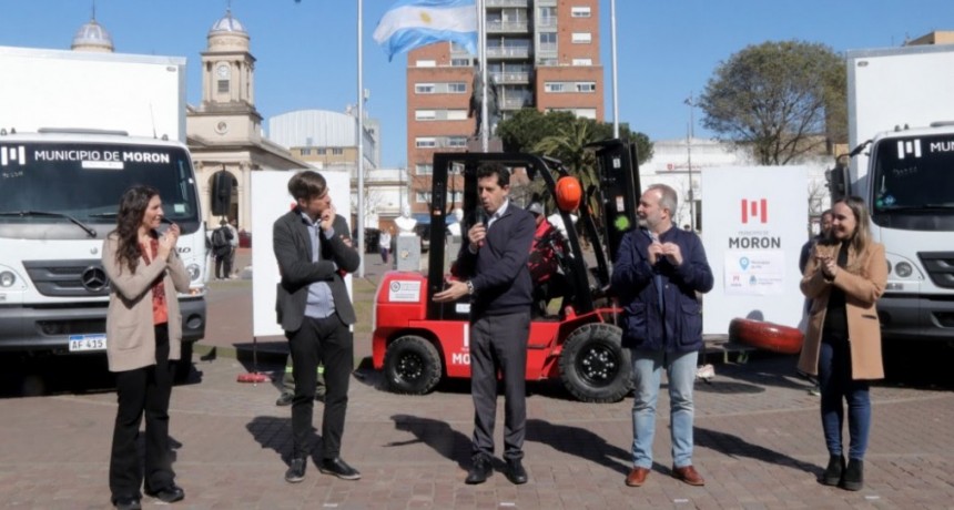 Ghi y Wado de Pedro entregaron equipamiento bajo el programa Municipios de Pie
