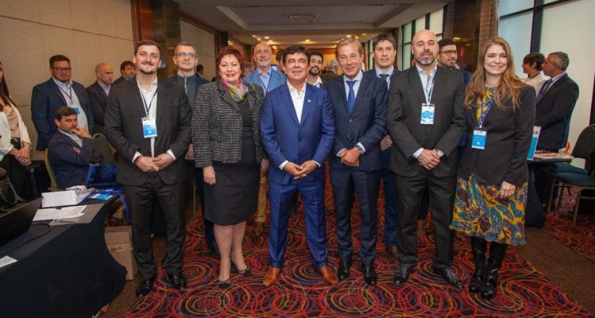 Fernando Espinoza inició una Misión Comercial a Brasil con la Federación Argentina de Municipios (FAM)