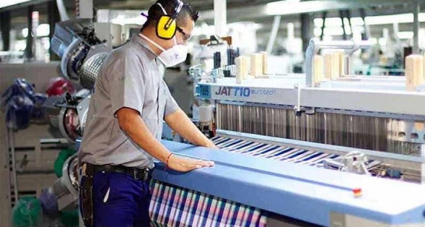 El empleo industrial lleva 22 meses de crecimiento ininterrumpido