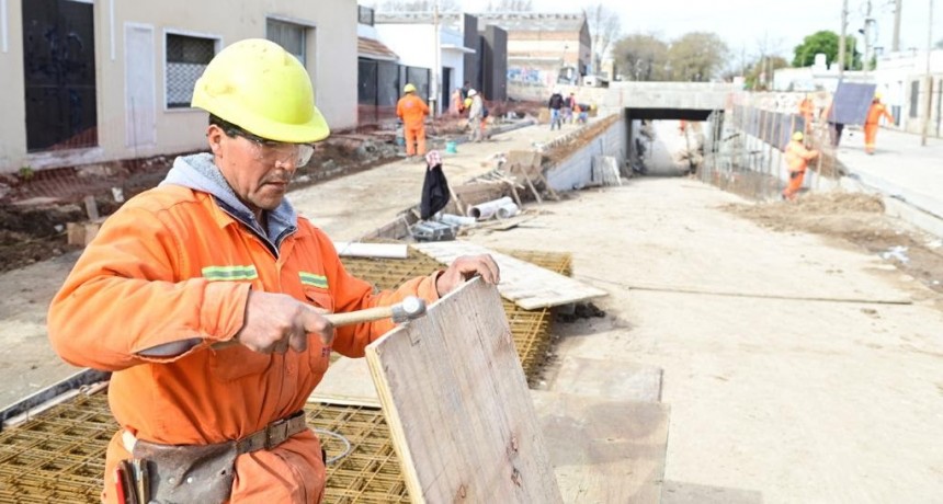 El Municipio continúa con la construcción del paso bajo nivel de Rebizo-General Paz