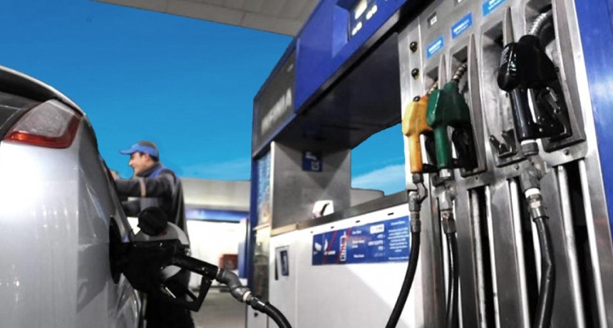 El Gobierno congeló el precio de los combustibles hasta el 31 de octubre