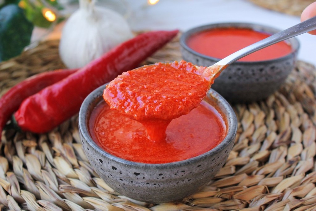 Salsa Mojo Roja: Intenso Sabor Canario en tu Mesa