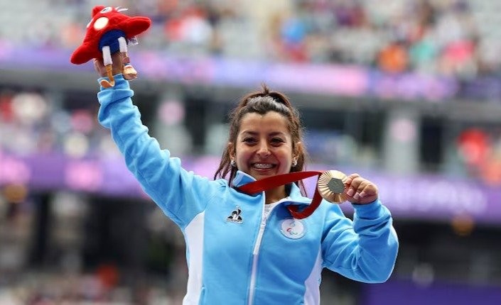 París 2024: Antonella Ruiz Díaz y Juan Samorano inauguran el medallero argentino con dos bronces