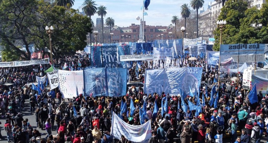Intensa Movilización por San Cayetano: Críticas al Gobierno de Milei y Demandas de Trabajo y Asistencia
