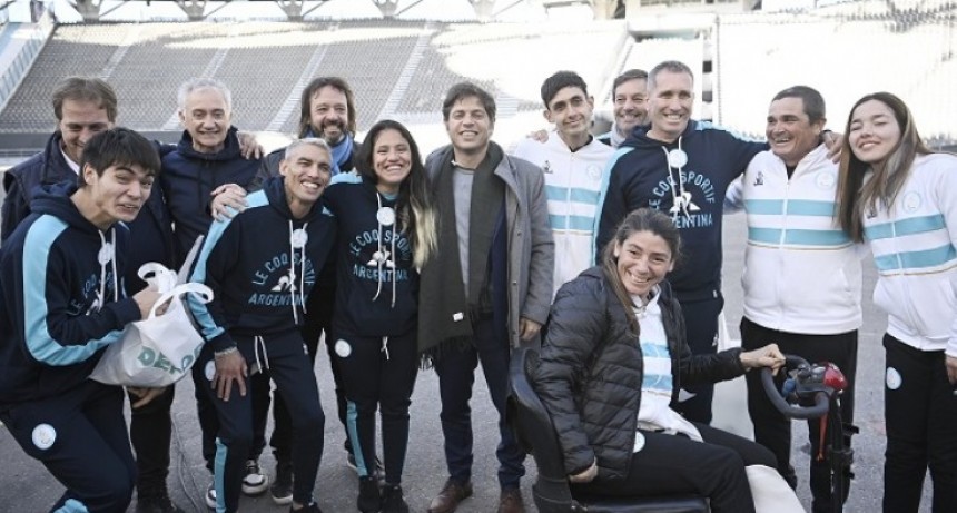 Kicillof despidió a los atletas bonaerenses rumbo a los Juegos Paralímpicos de París 2024