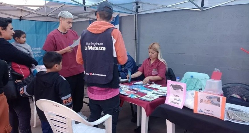 Accediendo a derechos llega a Laferrere e Isidro Casanova con asesoramiento y vacunación gratuita