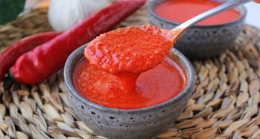 Salsa Mojo Roja: Intenso Sabor Canario en tu Mesa