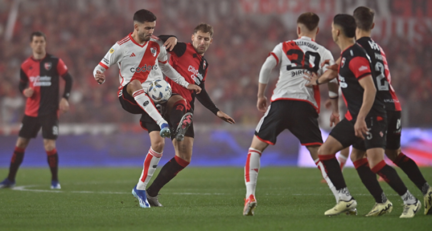 River empata 0-0 con Newell's en un partido discreto y suma su cuarto empate consecutivo