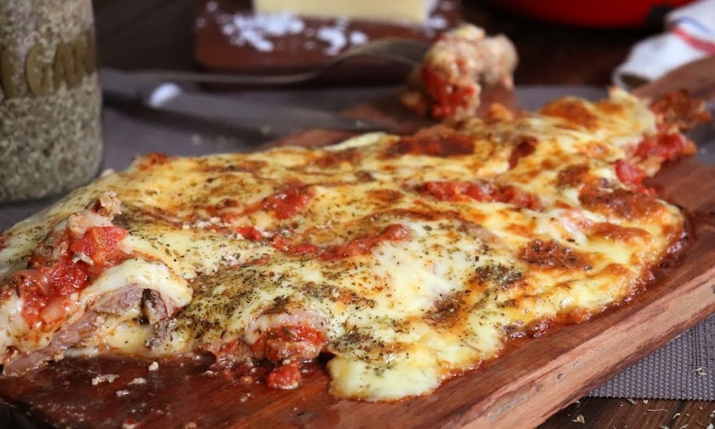El secreto argentino para un matambre tierno y lleno de sabor: Matambre a la pizza con tiernizado casero