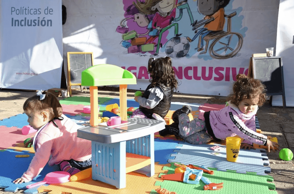 Morón lanza una semana de descuentos por el Día de las Infancias en comercios locales