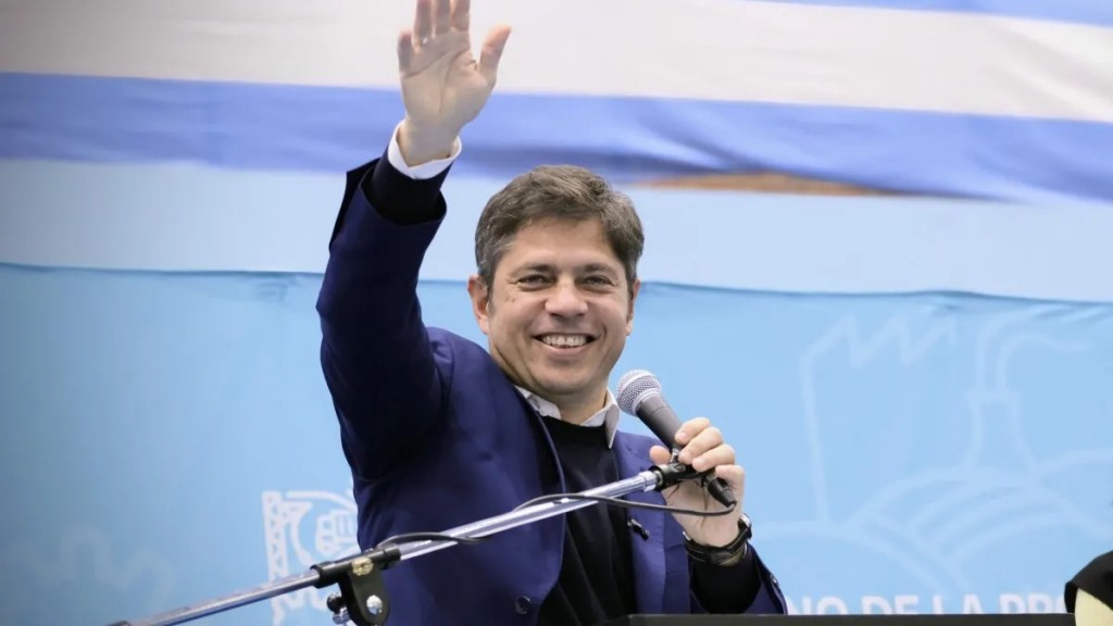 Kicillof cruzó a Milei por el padrón bonaerense: “Cortala, sos un estafador”