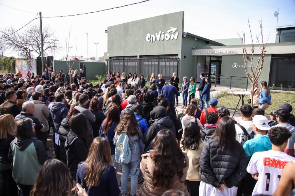 Larroque, Sierra y Ferraresi inauguraron una nueva sede del programa Envión en Avellaneda