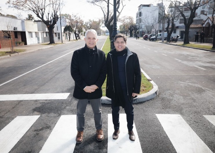 Kicillof y Alak inauguraron la nueva Diagonal 74 y entregaron escrituras y equipamiento en La Plata