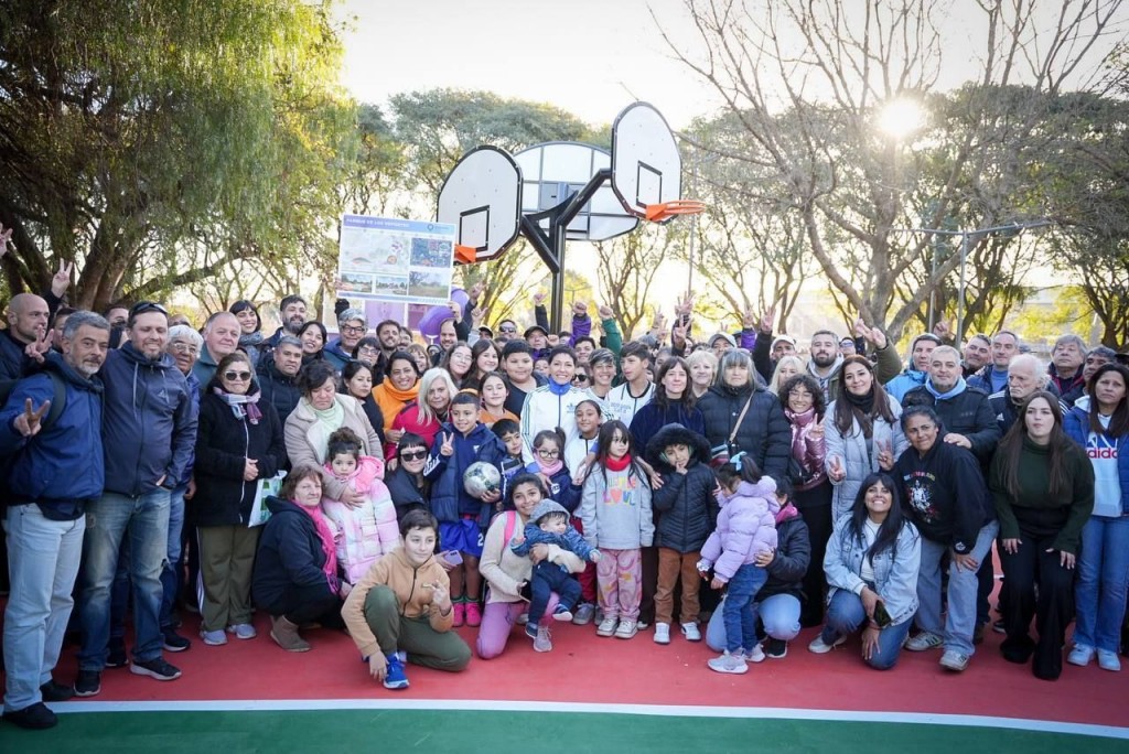 Quilmes estrenó el nuevo Parque de los Deportes con juegos, calistenia y luminarias LED