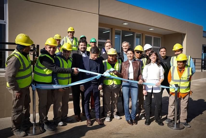 Mayra Mendoza y Axel Kicillof inauguraron la nueva Alcaldía Departamental de Quilmes y apuntaron contra Milei