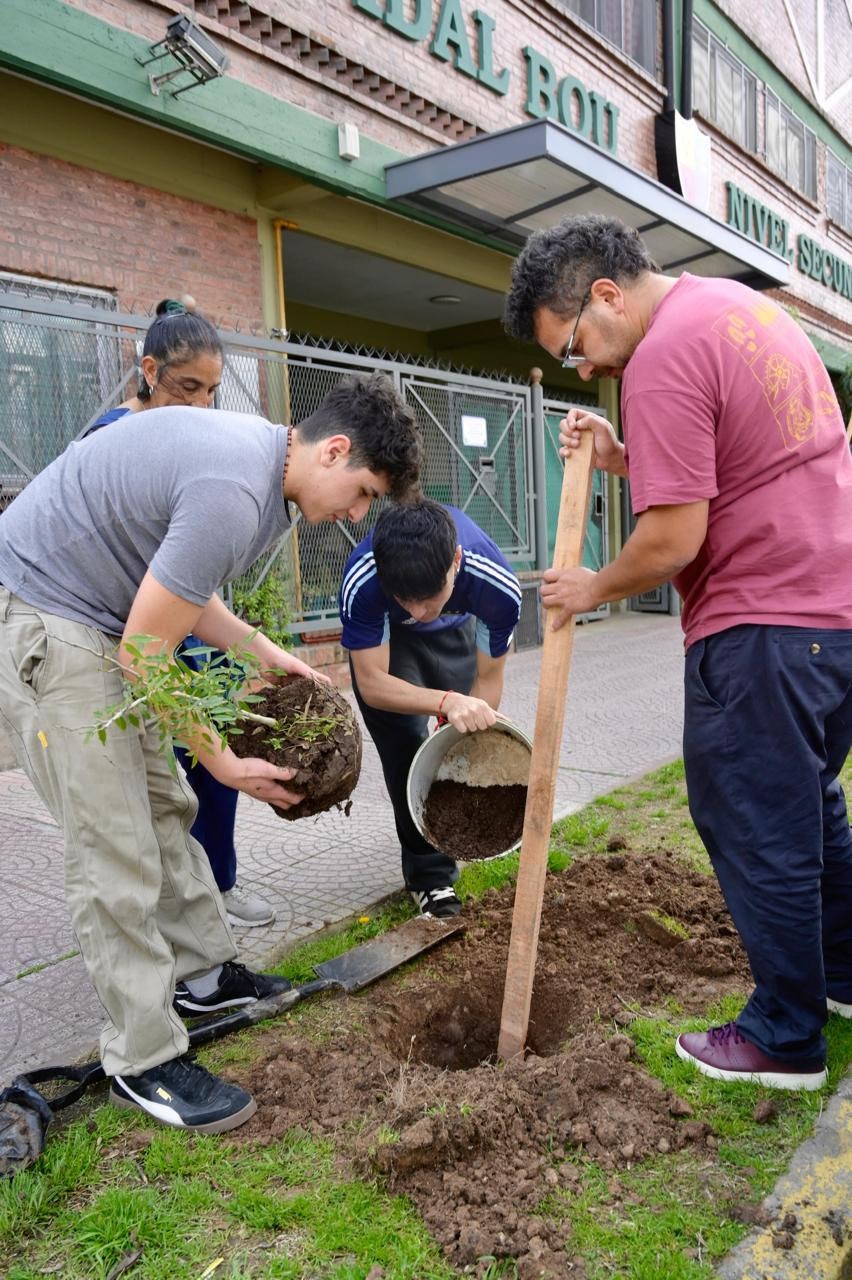 Estudiantes y ONGs de Esteban Echeverría impulsan proyectos verdes con apoyo internacional