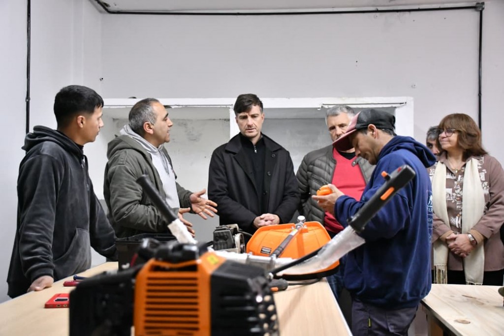 Morón inauguró una Escuela de Formación en Oficios en El Palomar para ampliar oportunidades laborales
