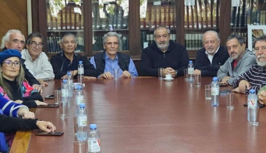 La CGT avanza hacia un nuevo triunvirato en medio de tensiones internas y escándalos políticos