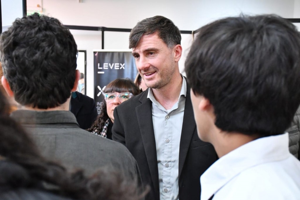 Morón: más de 2.500 estudiantes participaron de la Expo UIO-Tec 2025