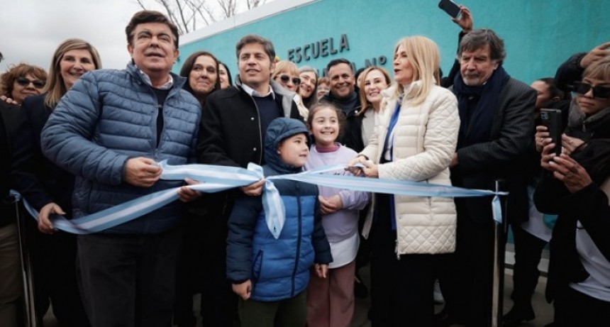 Kicillof cruzó a Milei en La Matanza: “Vino un rato para la foto, pero no camina los barrios”