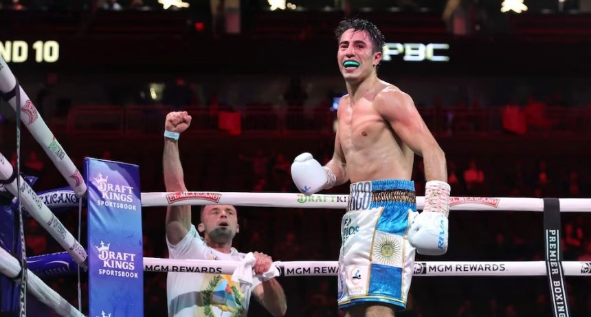 Knockout histórico: el argentino Mirco Cuello ganó el título mundial en Libia bajo la mirada de Mike Tyson