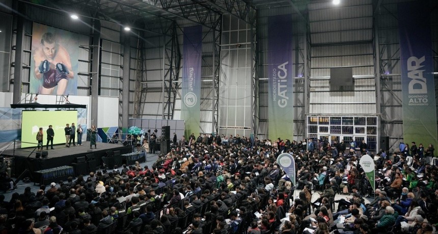 Avellaneda premió a sus 1.200 ganadores de los Juegos Bonaerenses en un emotivo acto