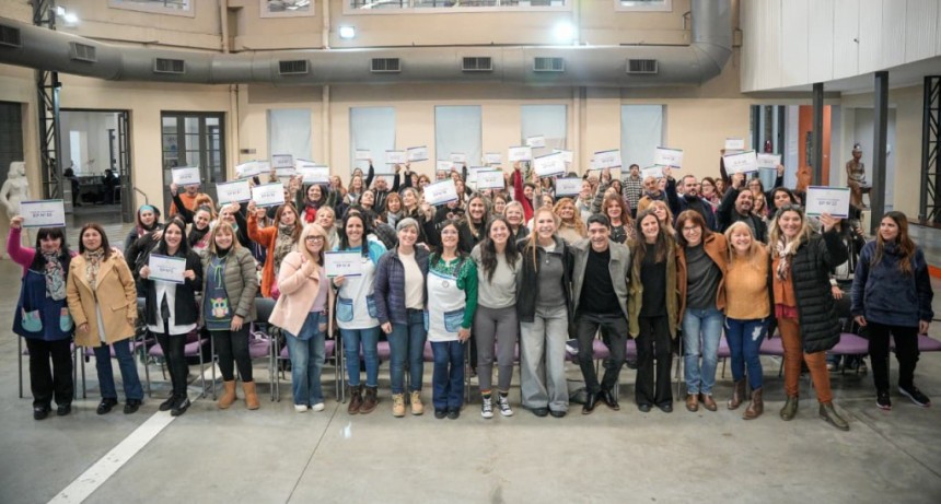 Avellaneda equipó a 35 escuelas primarias con nuevos gabinetes tecnológicos