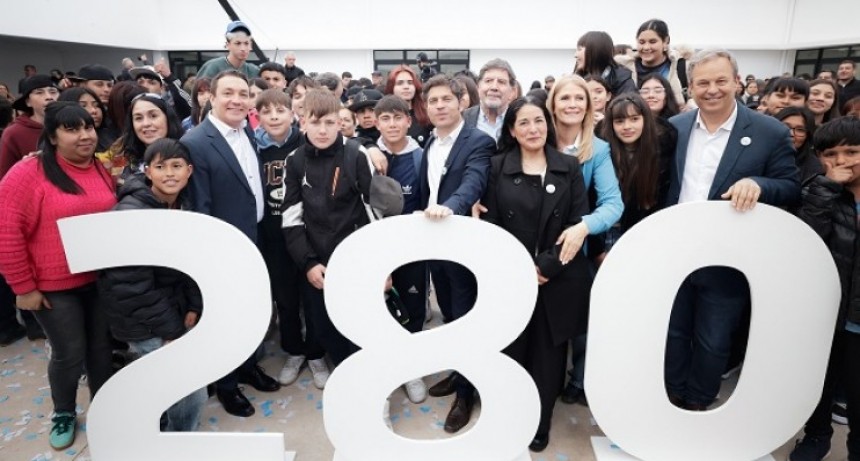 Kicillof y Magario inauguraron la escuela Nº280 y nuevas obras en Florencio Varela