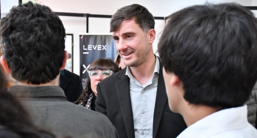 Morón: más de 2.500 estudiantes participaron de la Expo UIO-Tec 2025