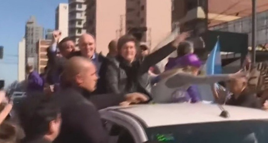 Tensión en Lomas de Zamora: la fallida caravana de Milei terminó con piedrazos y dos detenidos