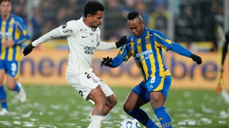 Rosario Central no pudo romper el cero y deber&aacute; definir su suerte en Brasil